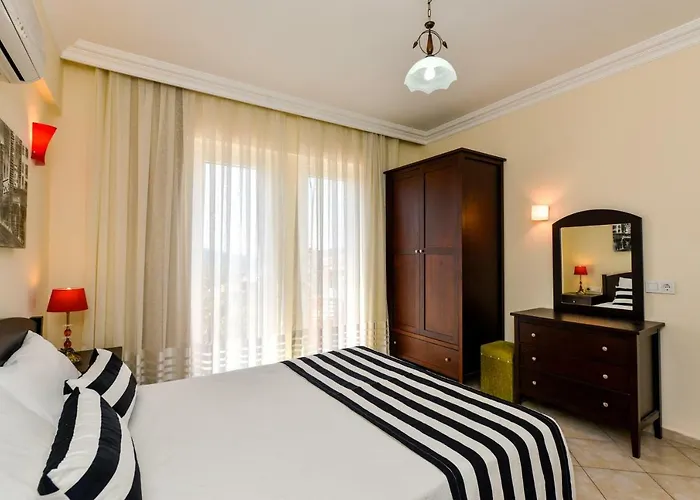 Villa Kilic- 5 Bedroom In Hisaronu *