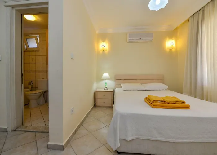 Villa Kilic- 5 Bedroom In Hisaronu *